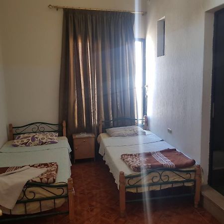 Jammal Hotel Baalbeck Bagian luar foto